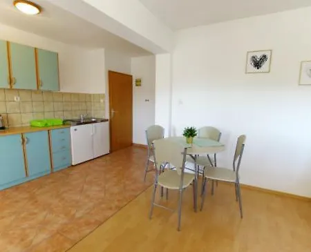 Robi Betina Apartamento